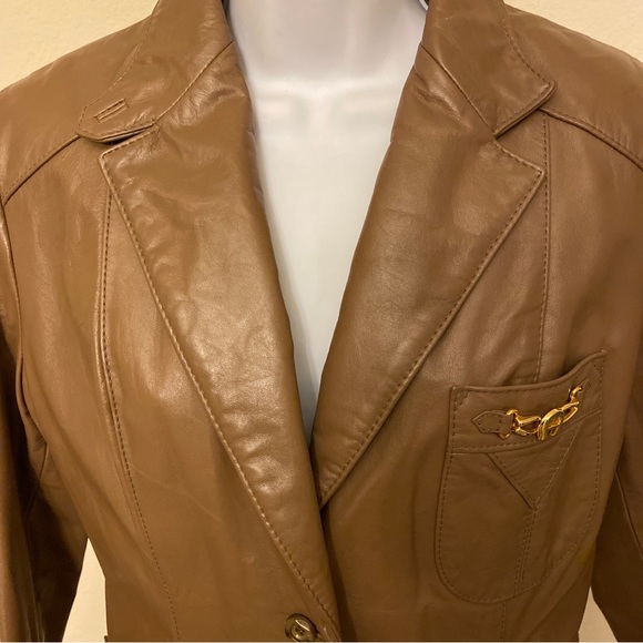 ❤️ SOLD Vintage Etienne Aigner Brown Leather 2 Button Jacket Gold Metal Size 12 - Picture 5 of 16